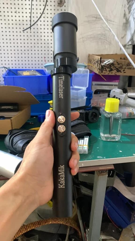 All-metal Cylindrical Laser Lighter - Image 7